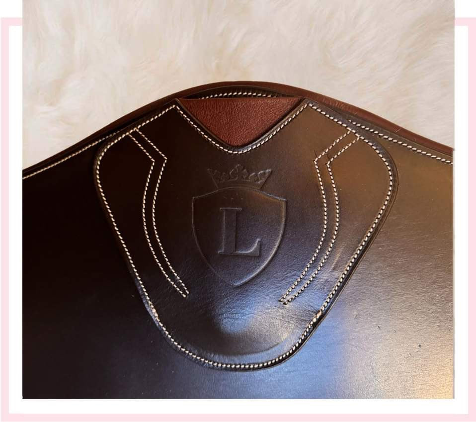 L’amont Stud Girth