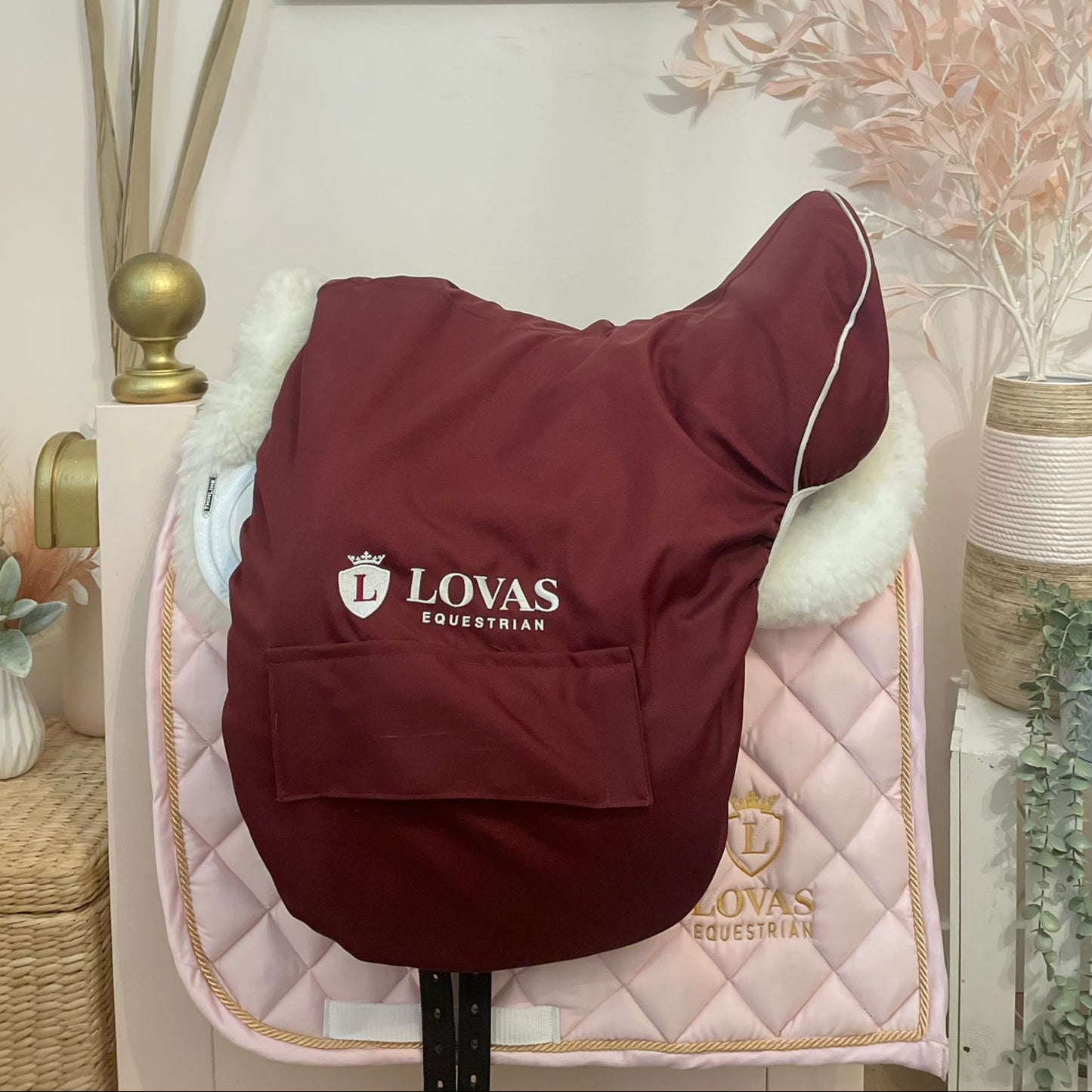 17.5” Wide Lovas Liberty monoflap Dressage Saddle
