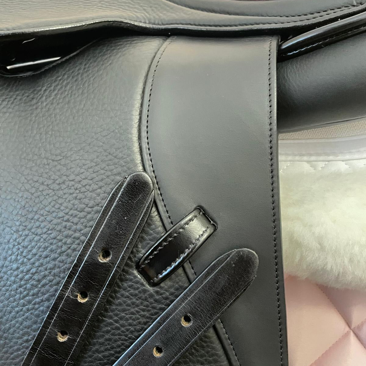 17.5” Lagos Dressage Saddle