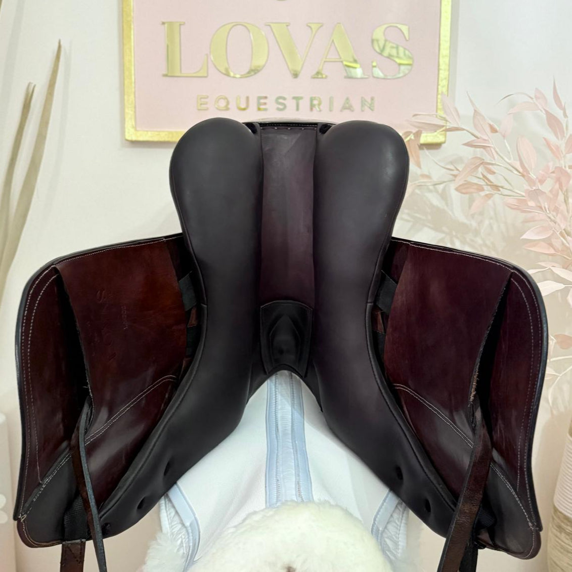 17” Monoflap Lagos Dressage Saddle Package