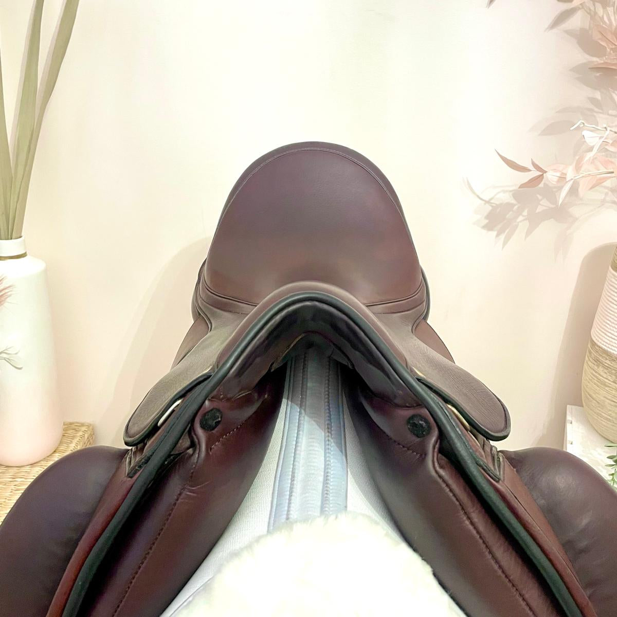 17” Livingston Dressage Saddle
