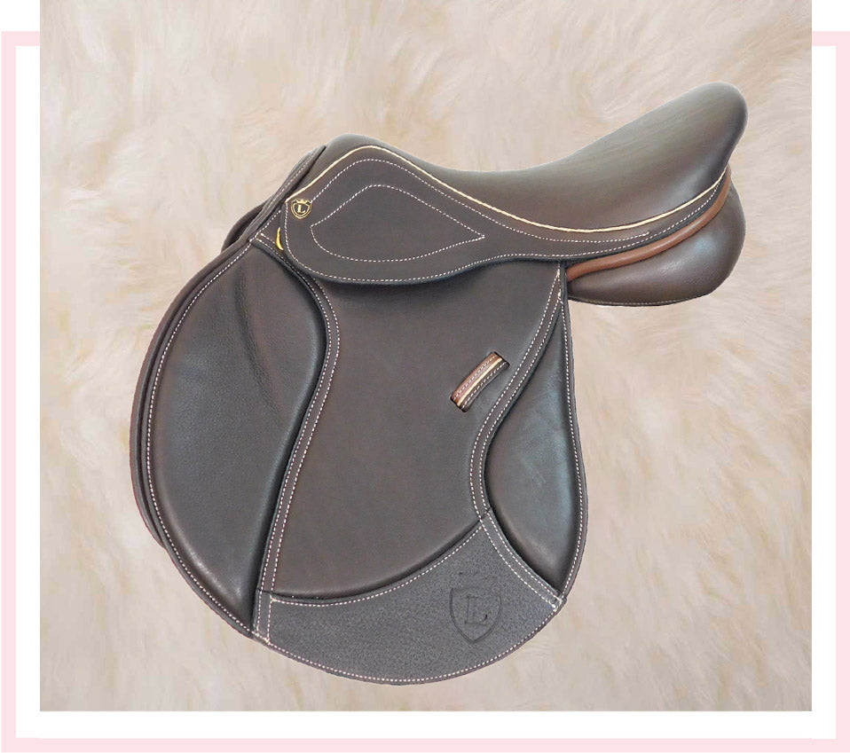 CLASSIC SADDLES