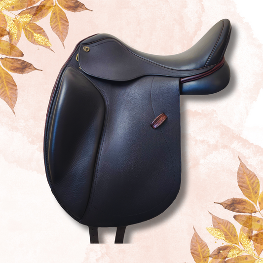 18" Lovas Lagos Dressage Saddle With UGS