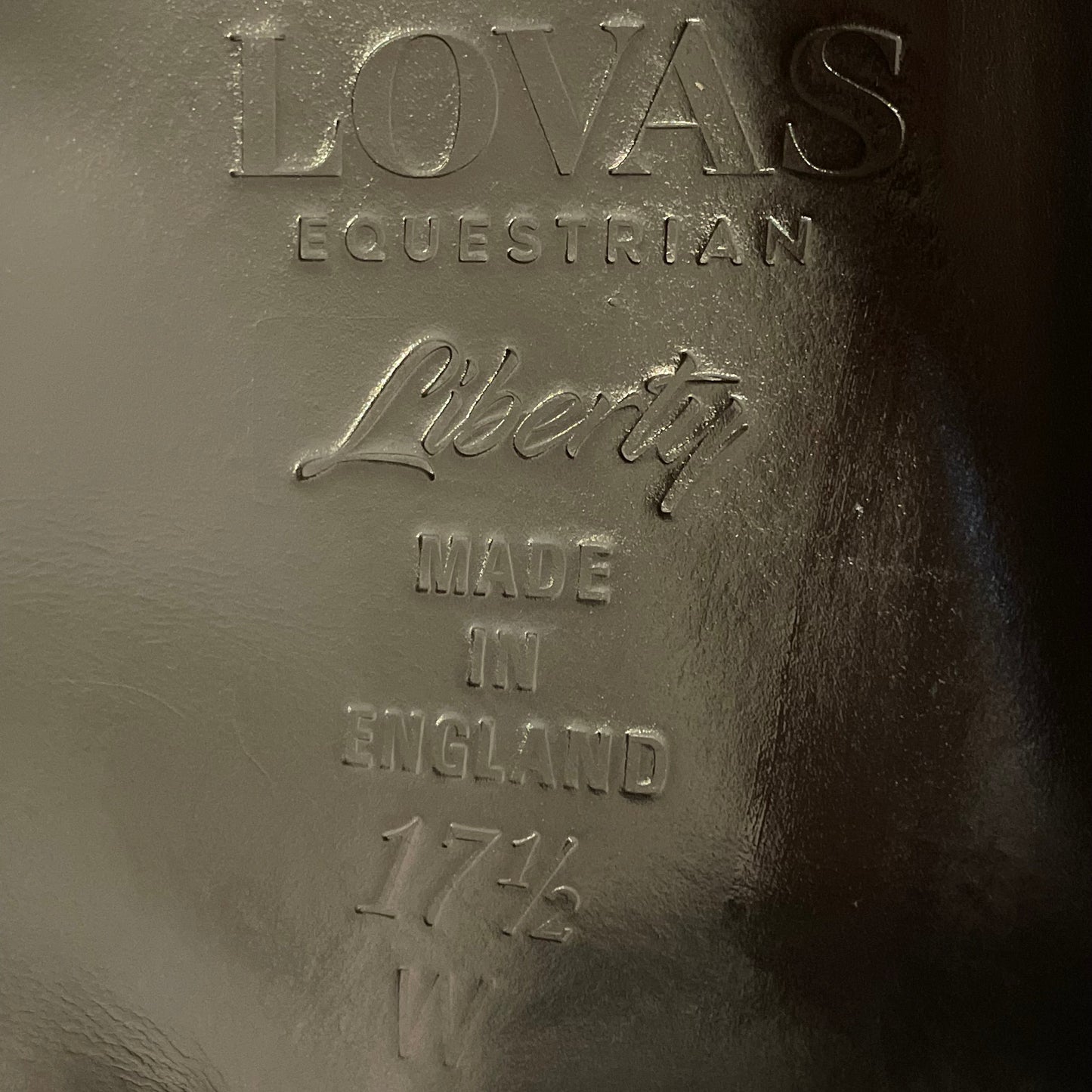 17.5” Wide Lovas Liberty monoflap Dressage Saddle