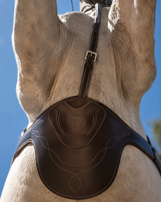 L’amont Stud Girth
